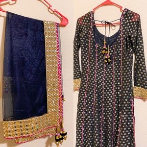 Indian Salwar Kameez, Mirror work dupatta